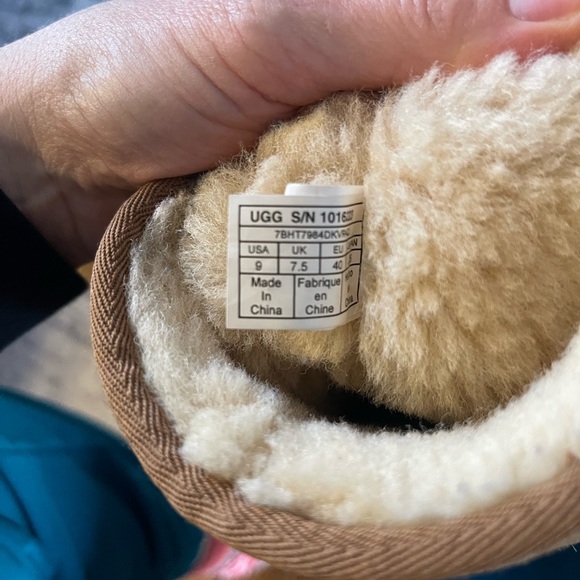 UGG Chestnut Suede Classic Short Slippers - Picture 5 of 5